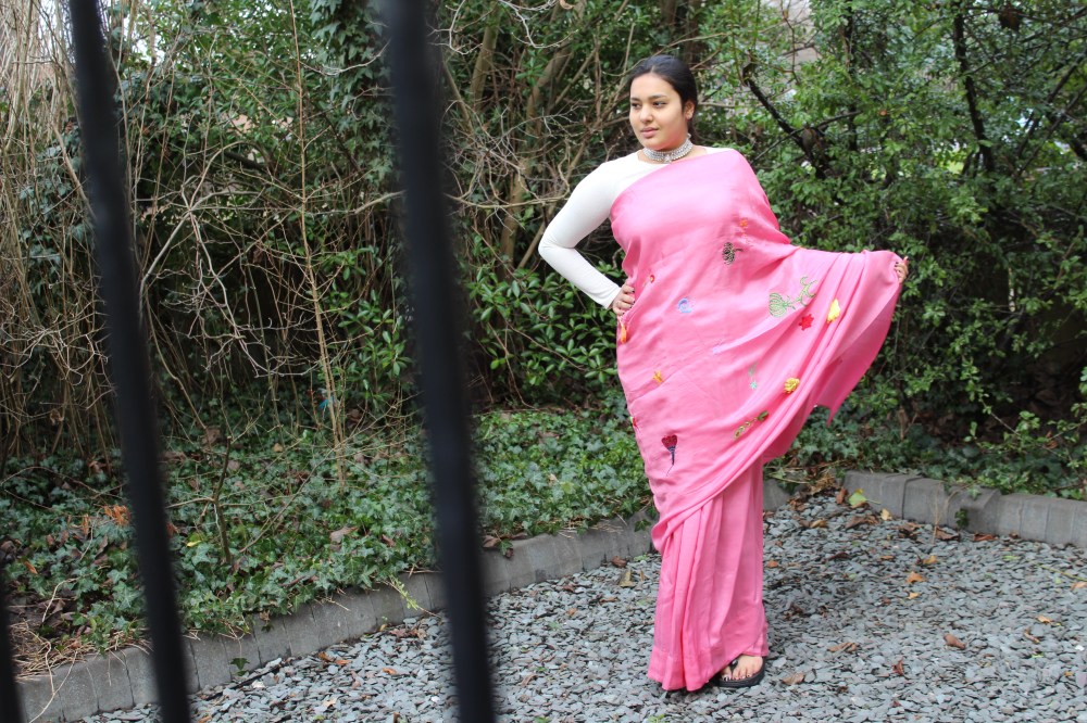 London Ki Ladki (UK Indian Fashion Blogger) in Ka-Sha Sari from S9 Muses